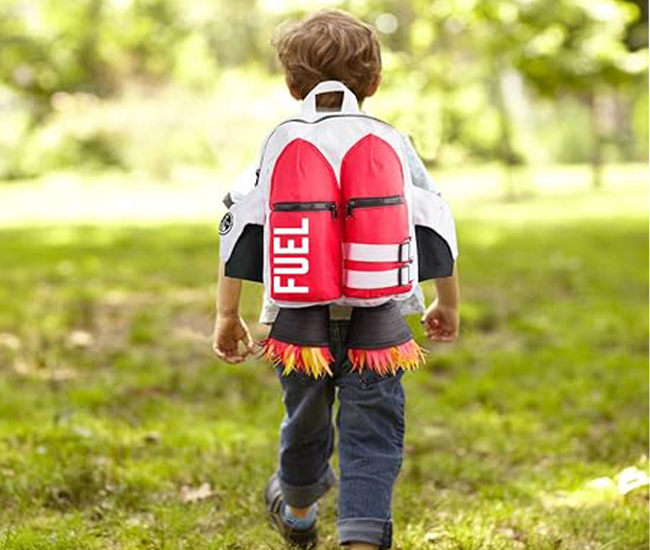 Abenteuerlicher Jetpack-Rucksack